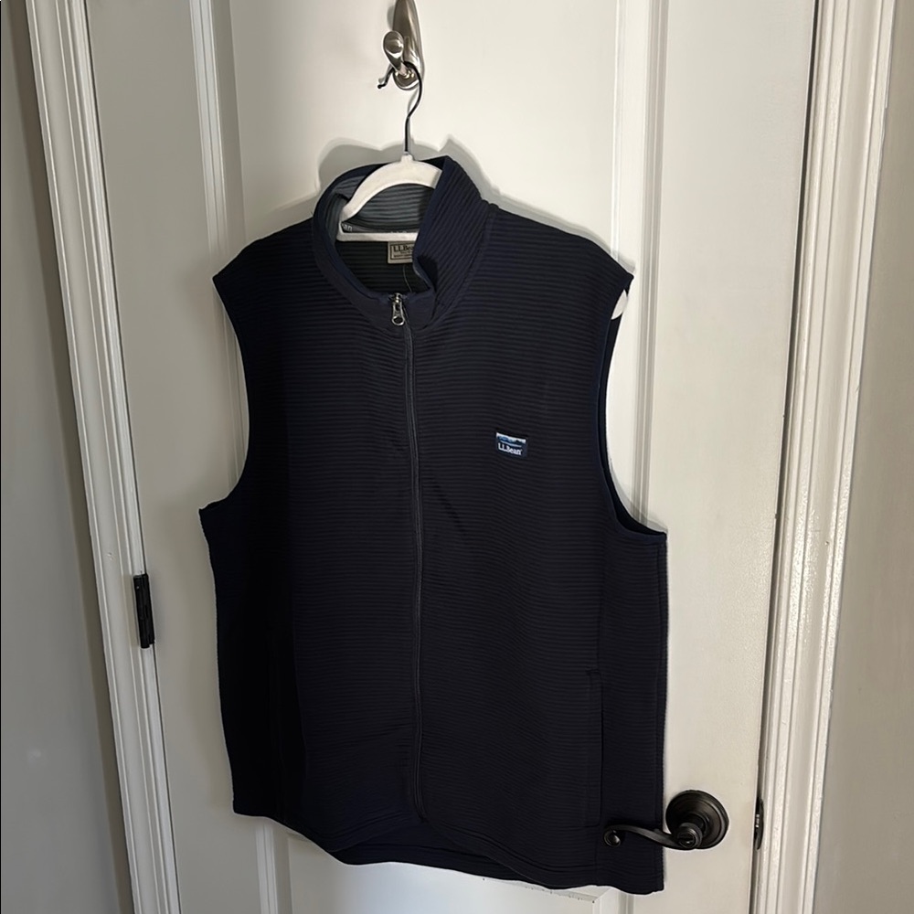 Mens LL Bean Vest Navy